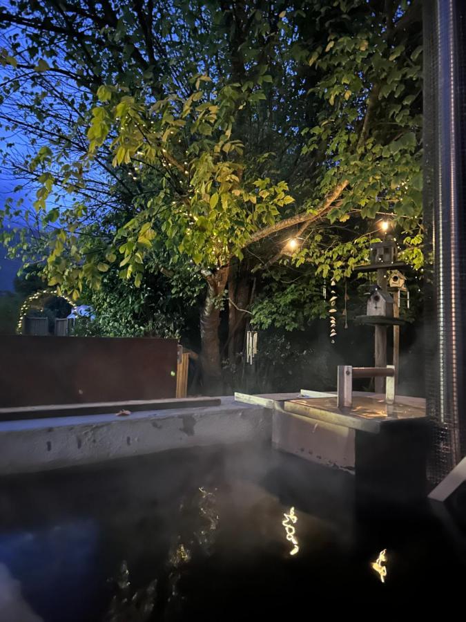 Art Box Hotel Грейтън Екстериор снимка